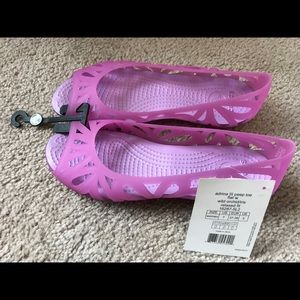 CROCS Sandals NEW size 7